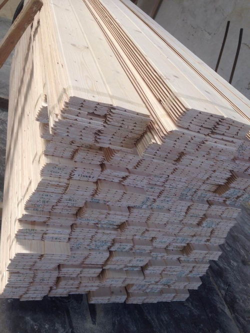 桑拿板與免漆扣板 吊頂板建材行業(yè)的品牌選擇與裝飾材料應(yīng)用